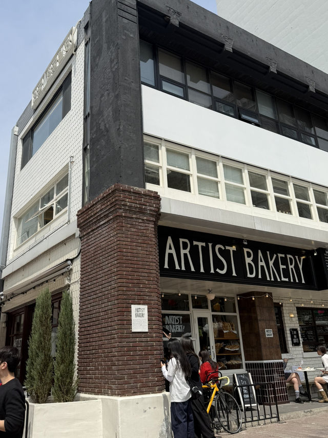 韓國首爾/Artist Bakery 超好吃的鹽可頌🥐