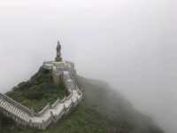 Fansipan 3,143 m หลังคาแห่งอินโดจีน