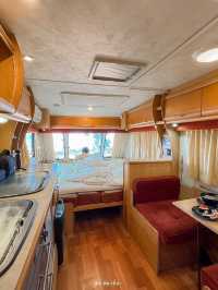 ที่พักรถบ้านพัทยา Beach House Camp