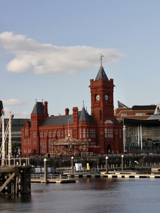 Morning Magic at Mermaid Quay: Cardiff Bay Sparkles Under Spring Sunshine