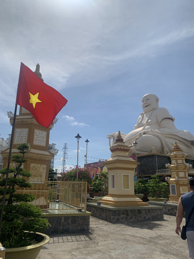 MEKONG DELTA & VINH TRANG PAGODA VIP TOUR