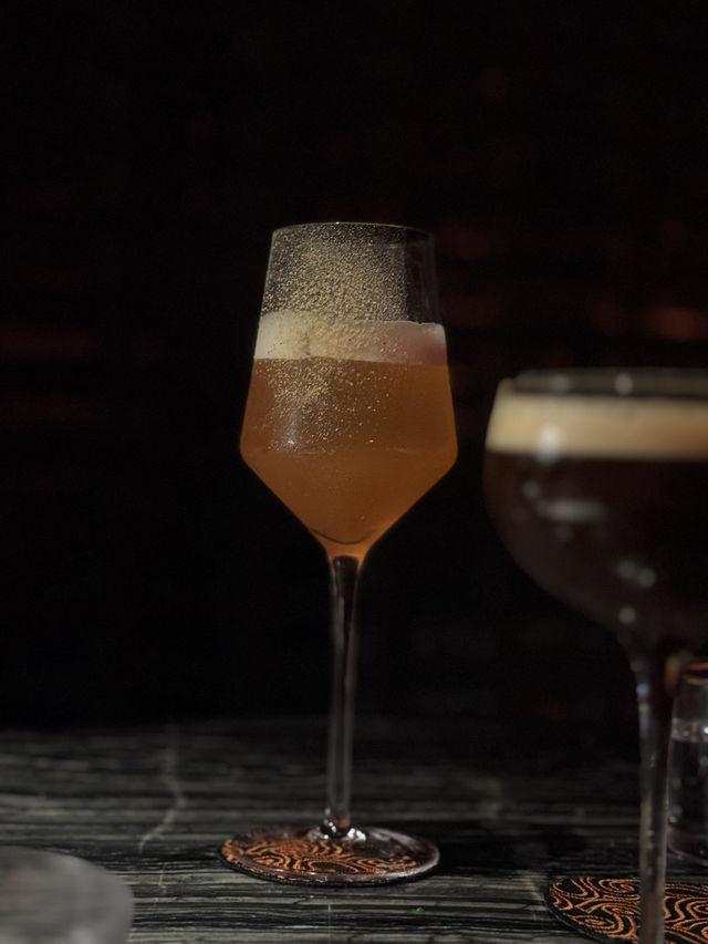 The Fool Speakeasy – บาร์ลับที่เต็มไปด้วยเสน่ห์