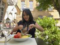 Lunch ในสวนฝรั่งเศสที่ Caumont Centre d'Art