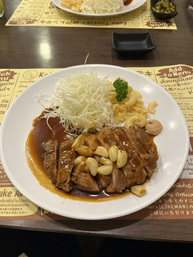 หมูซูวีนุ่มละลาย ซอสเข้มข้น ต้องที่ Kobe Tonteki🥩