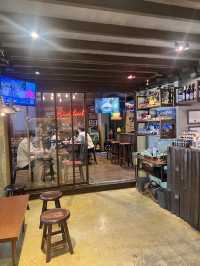 Backstreet Cafe Pattaya คาเฟ่ลับพัทยา