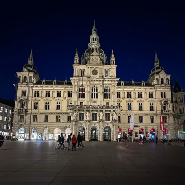🏰✨ Graz City Walk: A Blend of Renaissance Charm & Modern Flair