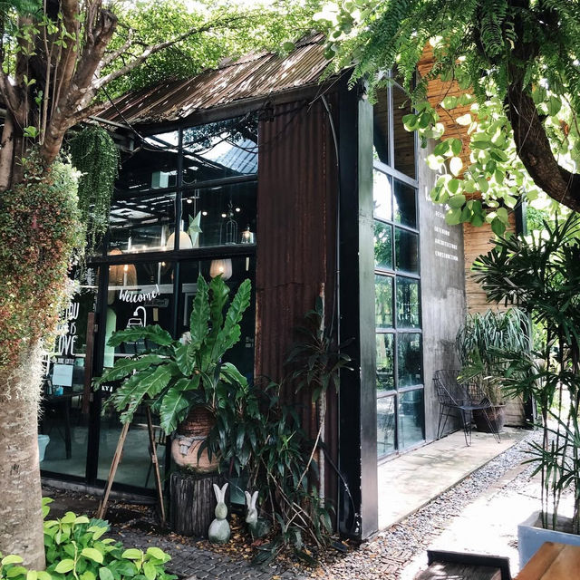 have a seat design & café คาเฟ่คลองสอง🥗🍰🍹