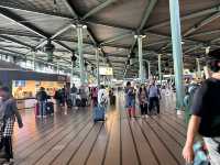 【スキポール空港 & I amsterdam｜旅の始まりを彩る玄関口とシンボル】