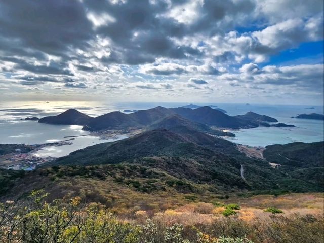 Forest Trails & Sea Breeze Feels on Geoje