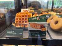 ☕ Starbucks with Space & Souvenirs: A Chill Spot in Sunshine City 🛍️
