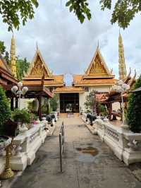Legacy in Metal and Marble: The Pagoda, Pavilion, and the King on Horsebac