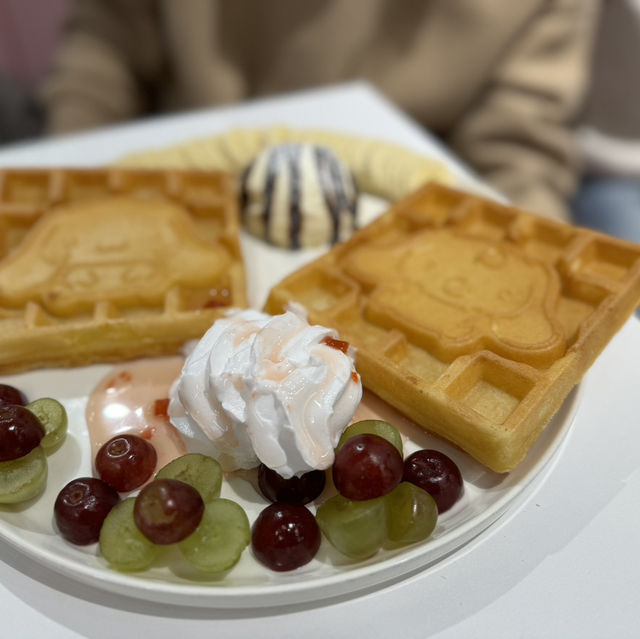 🥐Cinnamoroll Dreams Come True: A Sweet Surprise at Hongdae’s Cutest Cafe