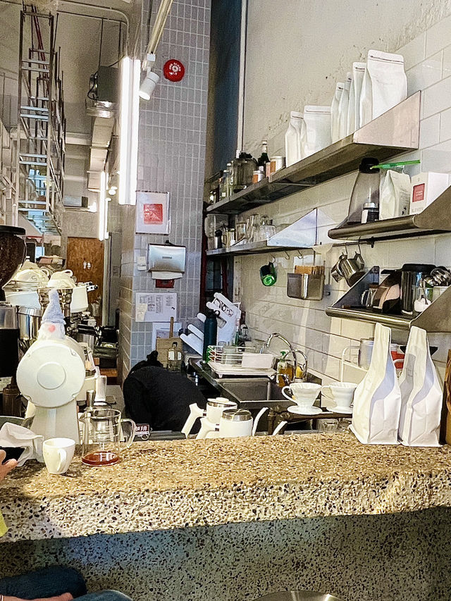 一間「人生若只如初夜」咖啡店 一間「人生若只如初夜」咖啡店