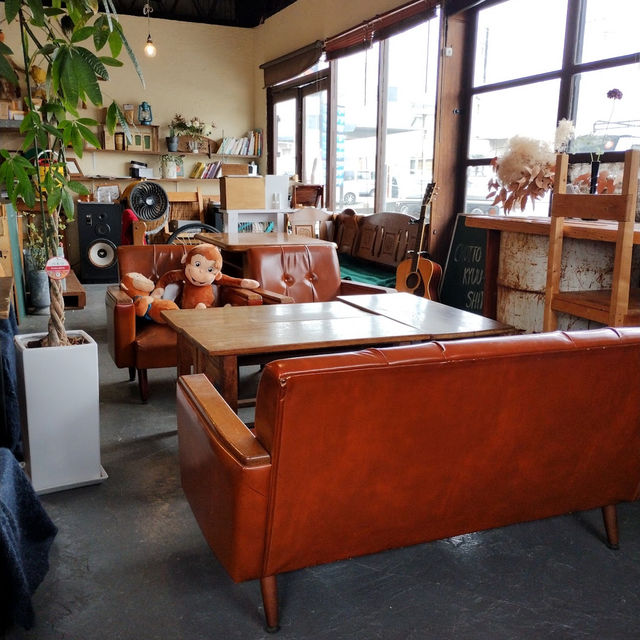 cafe PEACE倉庫