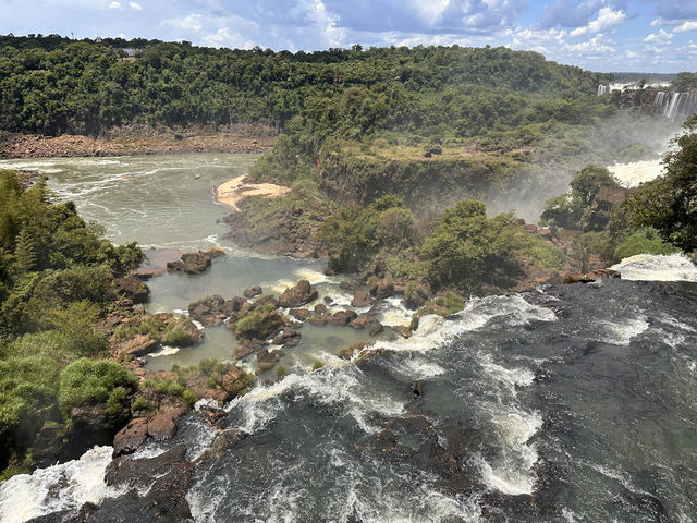 【Iguazú Falls｜圧倒的スケール！アルゼンチン側で“感じる”世界遺産】
