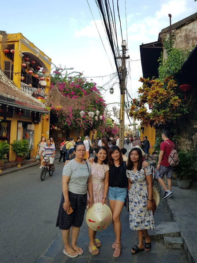 "Ba Na Thrills, Da Nang Chills, and Hoi An Magic!” 🏮🚠