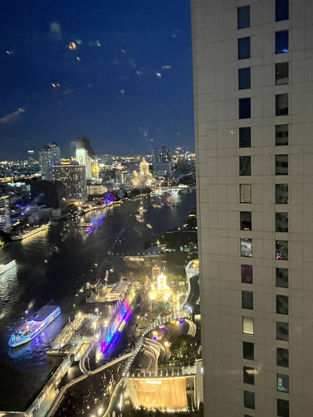 Millennium Hilton Bangkok โรงแรมในกรุงเทพ