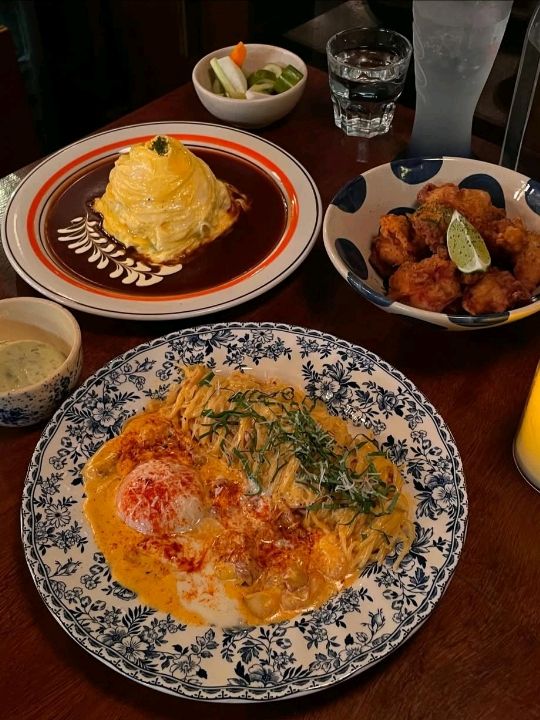 Dotori Dining is a warm
