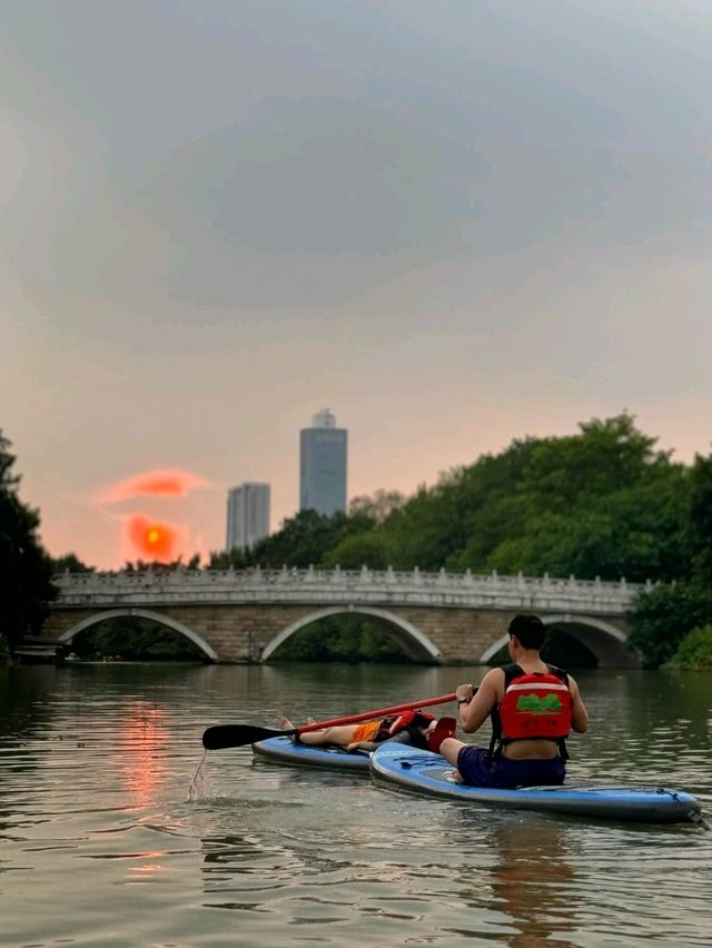 SUP & Serenity: Paddleboarding at Haizhu Lake Park