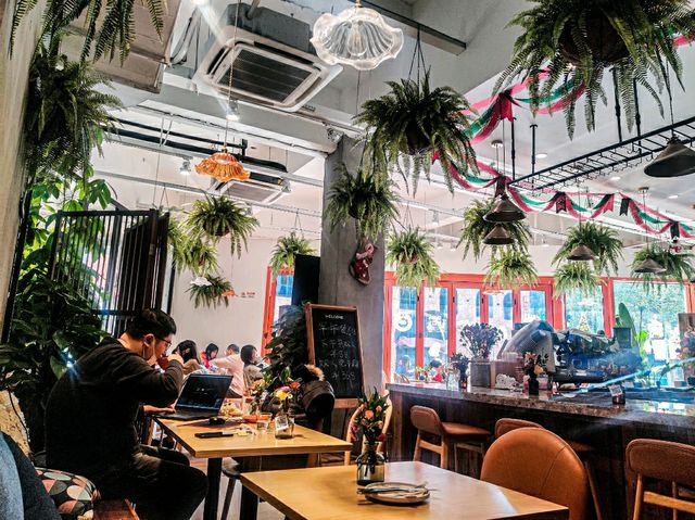 Places to eat and stay in Shanghai!