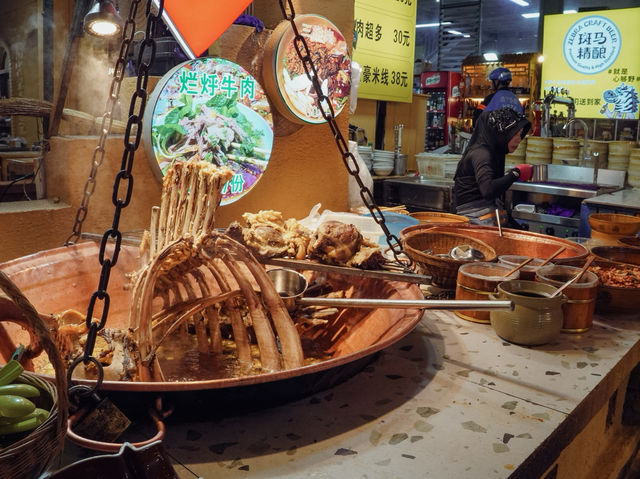 Jianshui Night Market 