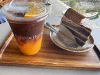 Serene House Café 🫙🫗