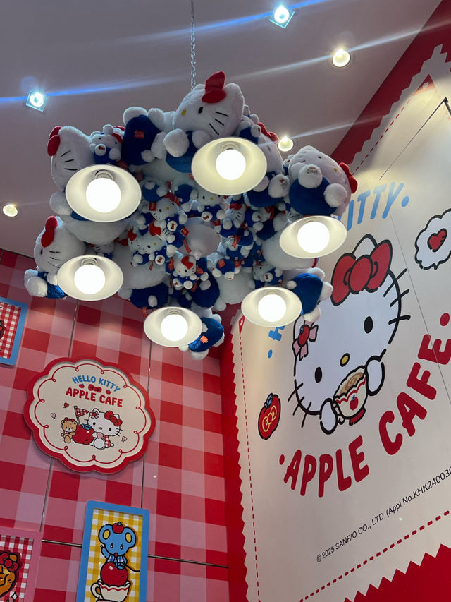 💗키티러버 명동 헬로키티 애플카페🍰