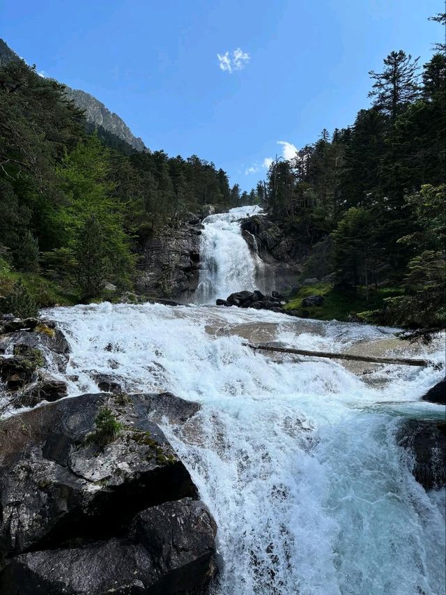 Waterfalls, Forest Trails, and Total Fairy Tale Feels at Pont d’Espagne