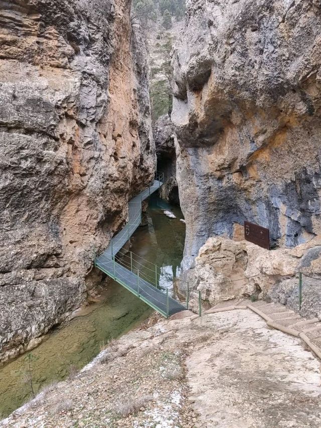 Cliffs, Caves, and Chill Hikes on Ruta Barranco de la Hoz