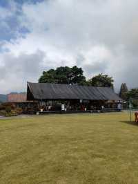  A Quick Bite with a View: Fusion Café at Beratan Lake