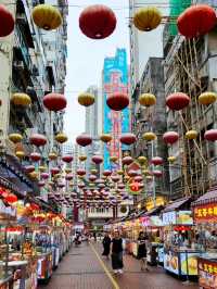 Lively Stroll Through Kowloon