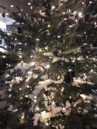 六本木ヒルズ×クリスマス2025/2026   カルティエの煌めきと北欧の調べ—六本木ヒルズで巡るクリスマスの物語