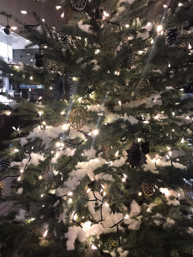 六本木ヒルズ×クリスマス2025/2026   カルティエの煌めきと北欧の調べ—六本木ヒルズで巡るクリスマスの物語 六本木ヒルズ×クリスマス2025/2026   カルティエの煌めきと北欧の調べ—六本木ヒルズで巡るクリスマスの物語