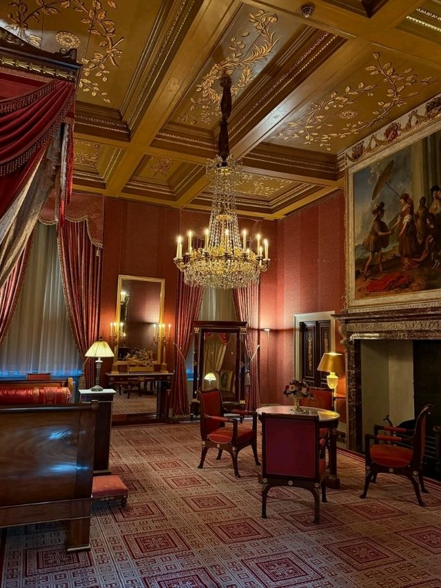 A Regal Encounter at the Royal Palace of Amsterdam A Regal Encounter at the Royal Palace of Amsterdam