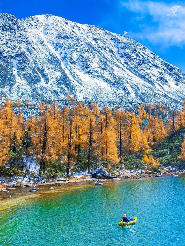 🍂 Autumn in Western Sichuan – Where Nature Meets Tibetan Spirit 🍂