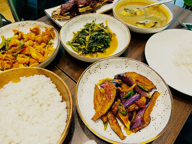 Kampung Heritage: A Taste of Tradition Kampung Heritage: A Taste of Tradition