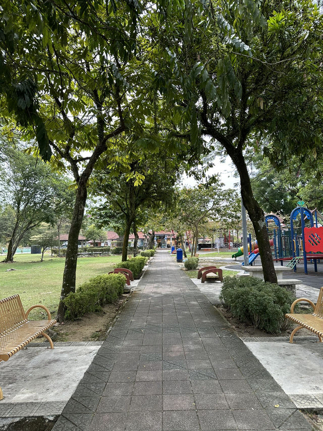 Sunny PJ Museum Day☀️ x Taman Jaya Park — Where History Meets Tranquility  Sunny PJ Museum Day☀️ x Taman Jaya Park — Where History Meets Tranquility