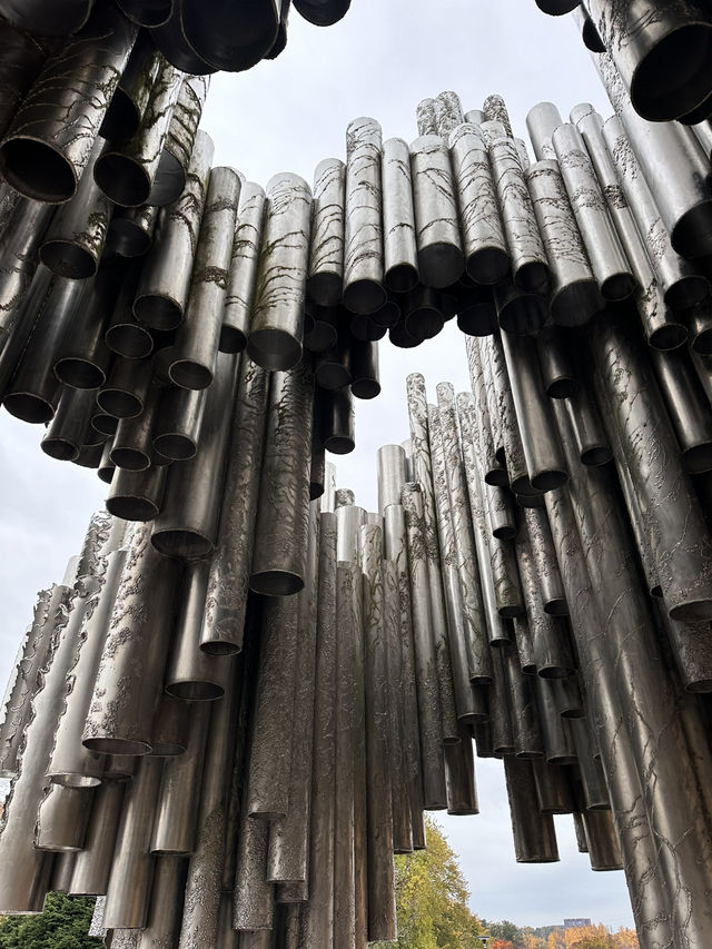 Sibelius Monumentti - อนุเสาวรีย์นักกวีดัง