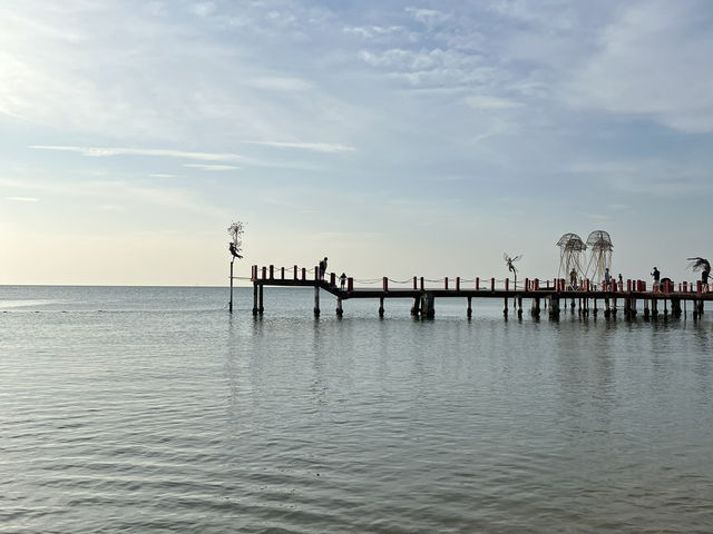 🇻🇳🏖️Sunset Sanato Beach Club — Bãi biển Sunset Sanato ｜把落日變成藝術展（上集）