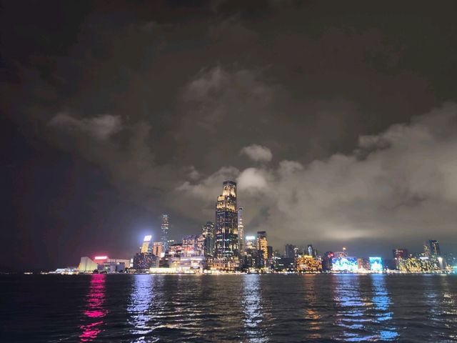 【🇭🇰維多利亞港|香港最美天際線】 【🇭🇰維多利亞港|香港最美天際線】