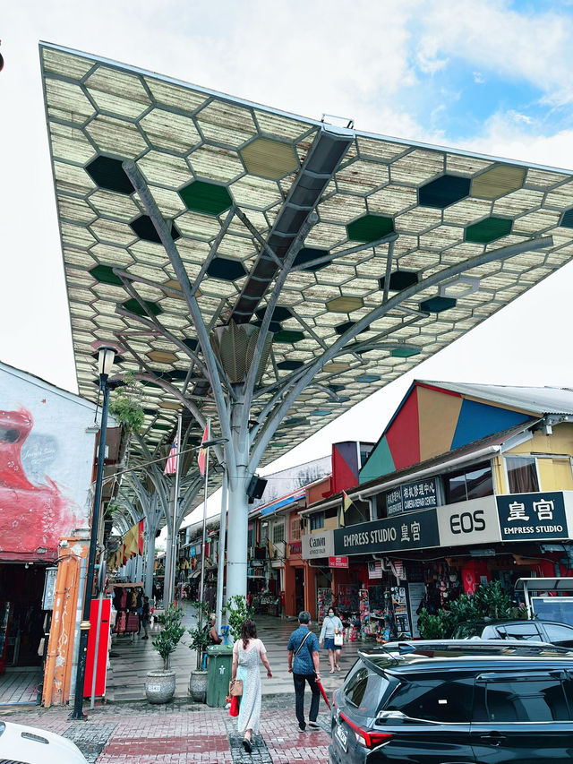 “Discovering Heritage Gems at Kuching Old Courthouse”