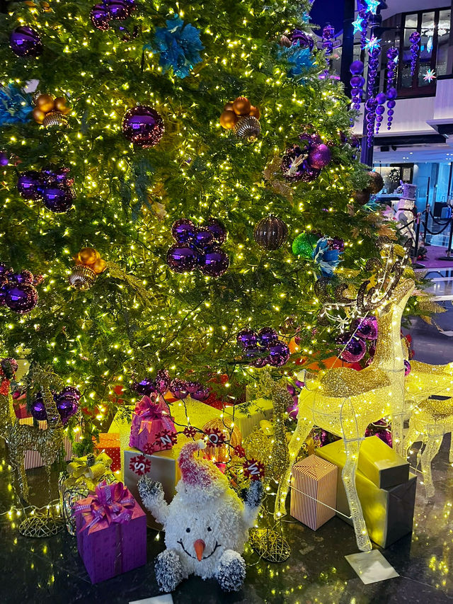 “Orchard Hotel Singapore – Festive Elegance This Christmas”