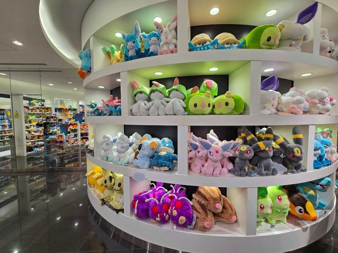 世界最大級の旗艦店！東京・日本橋「ポケモンセンタートウキョーDX」爆