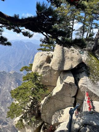 Huashan (华山) — My Bucket List Destination
