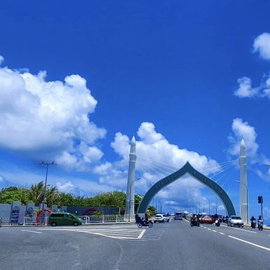マレにある象徴的な中国・モルディブ友好橋を探検！🌉🌊🇲🇻