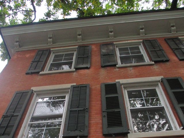  Downtown Historic Charm of Delaware 