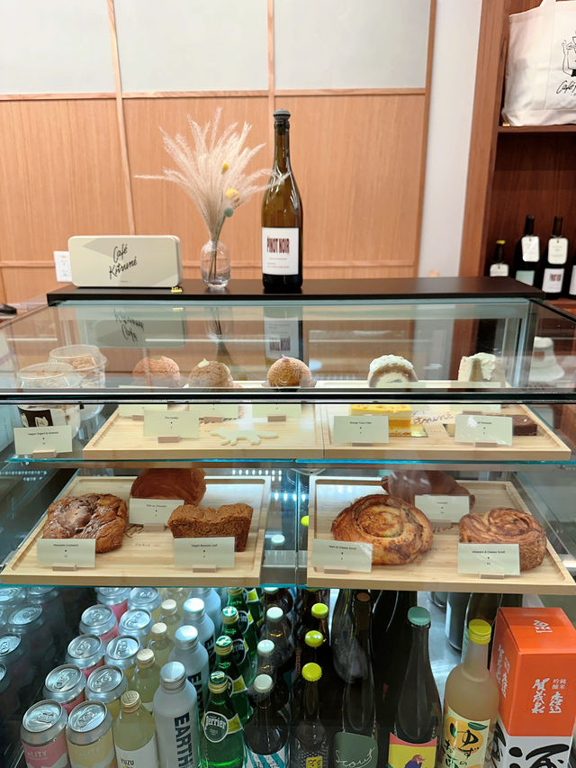 밴쿠버 다운타운  가스타운 근처에 Cafe Kitsune🎈