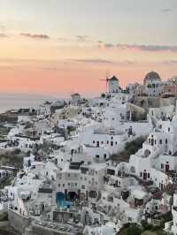 Sunset in Santorini feels like a dream!!