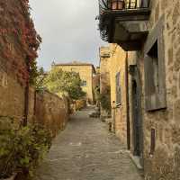 The reminder to visit Bagnoregio! 
