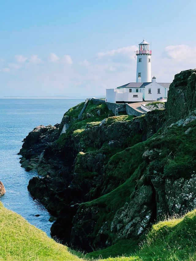 Epic Ireland Road Trip: Nature’s Wonders & A Stop in Derry 🌿🚗